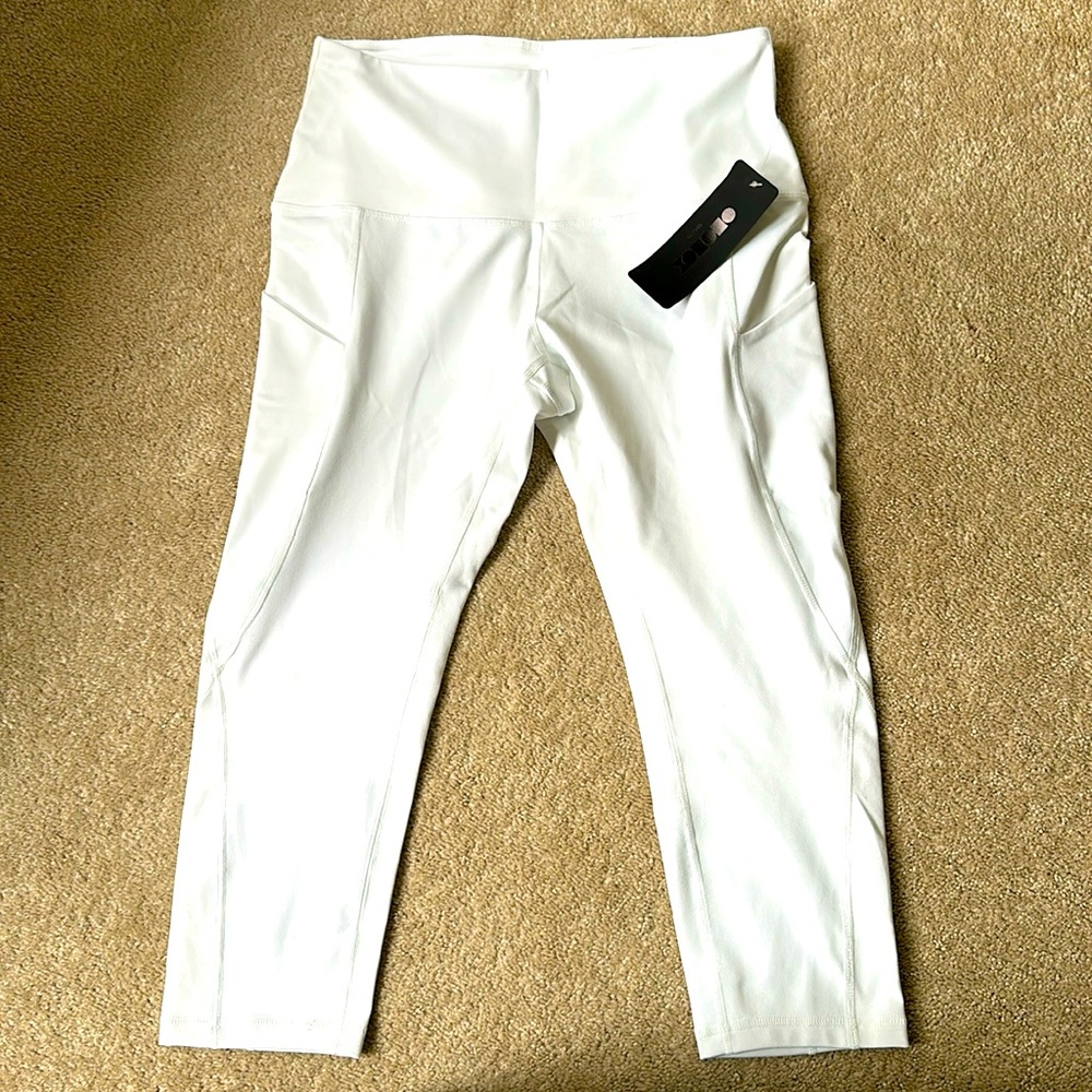 High Wasted Yoga Athletic Capris White Medium New NWT